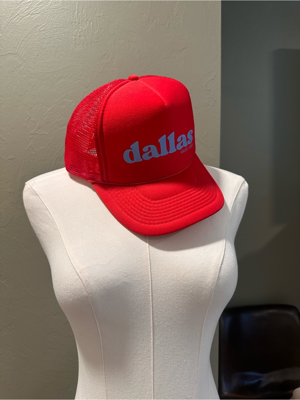 Red 'Dallas' Logo Trucker Hat - Casual Mesh Cap